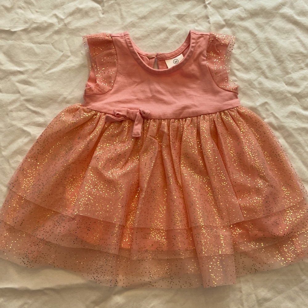 Infant Girls Hanna Andersson Dress. Pink with gold sparkle